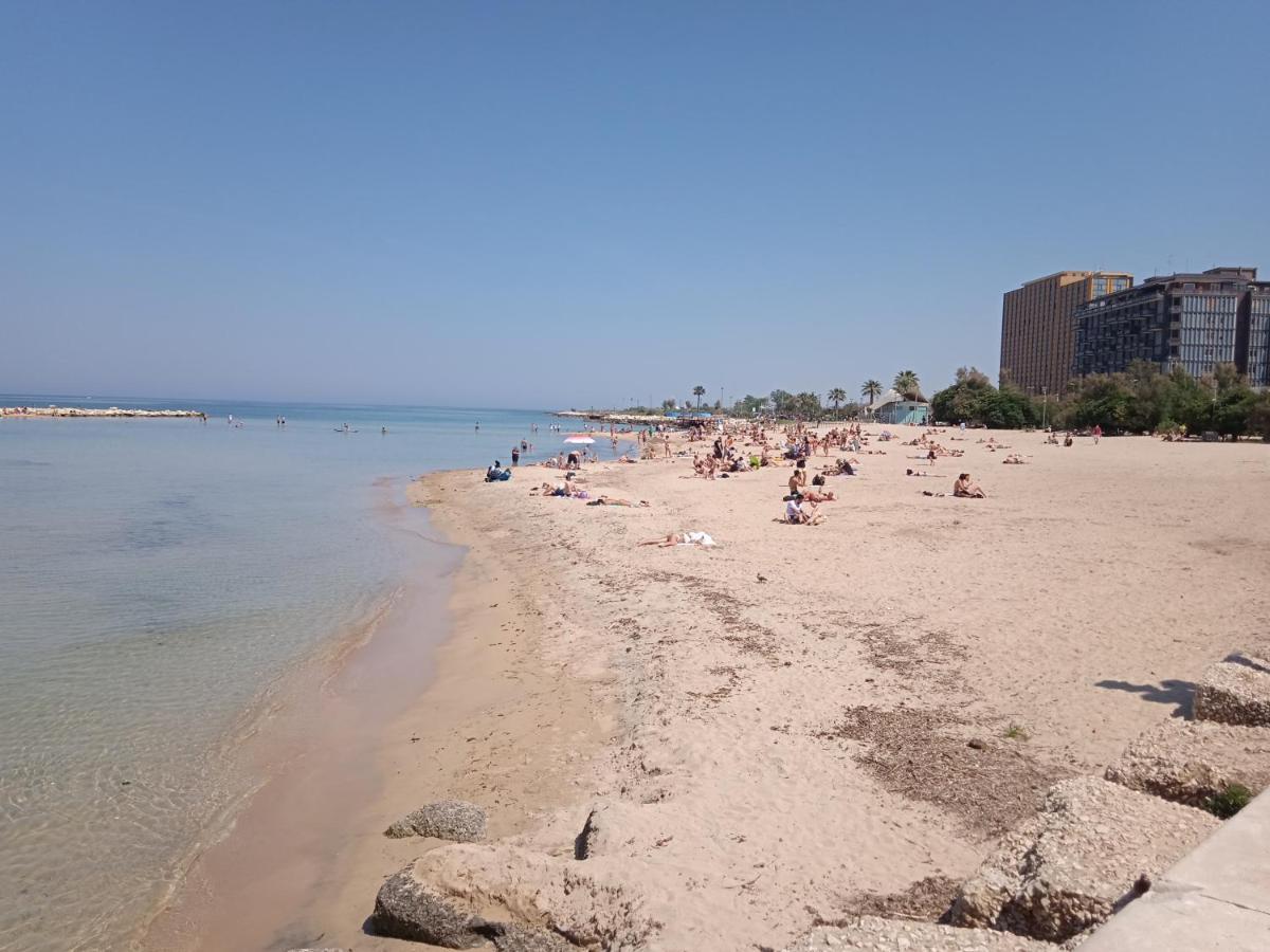 Afrodite Bari Esterno foto